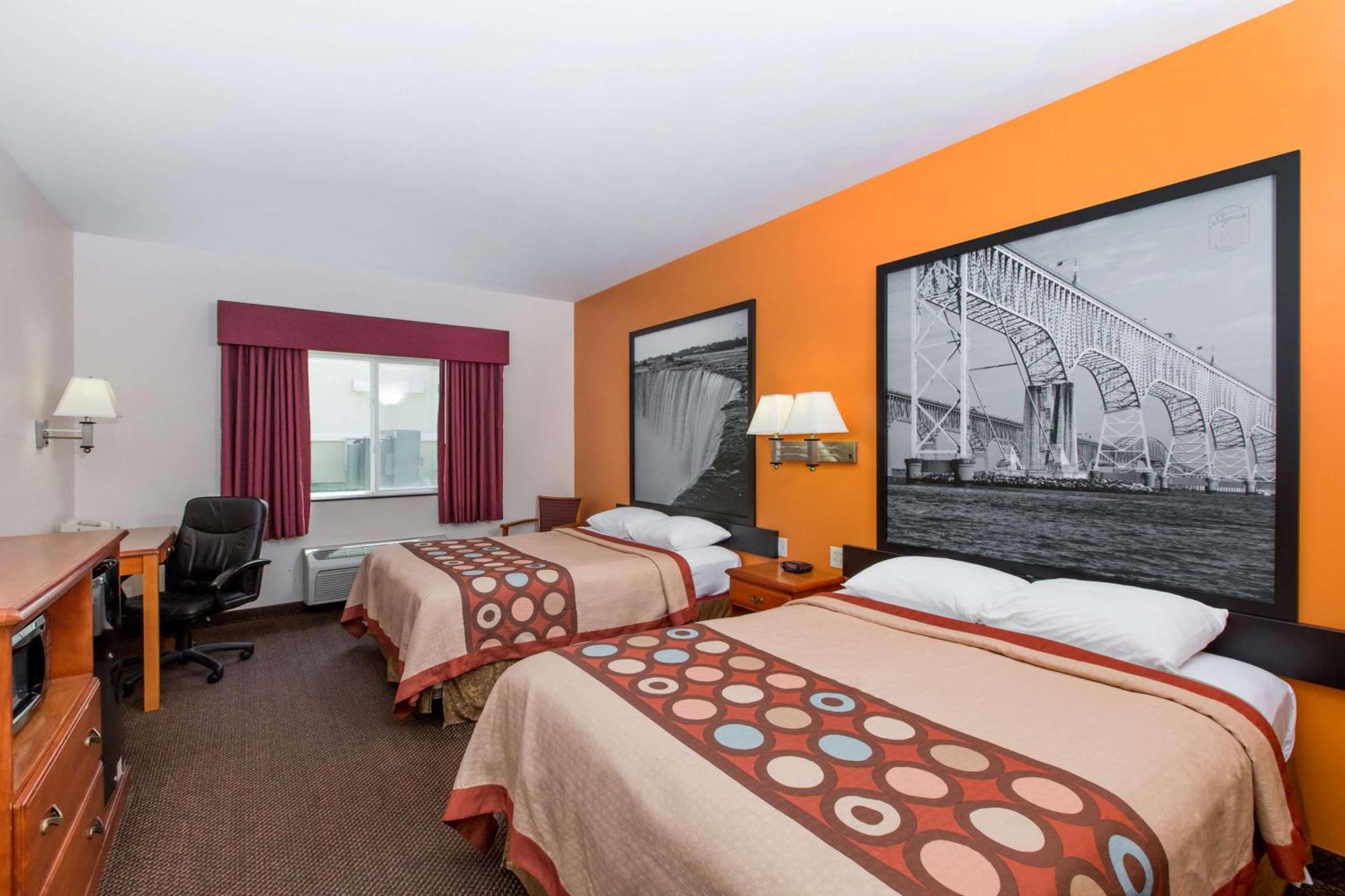 ซูเปอร์ 8 บาย วินด์แฮม ซาลินา Hotel ซาลีนา ภายนอก รูปภาพ
