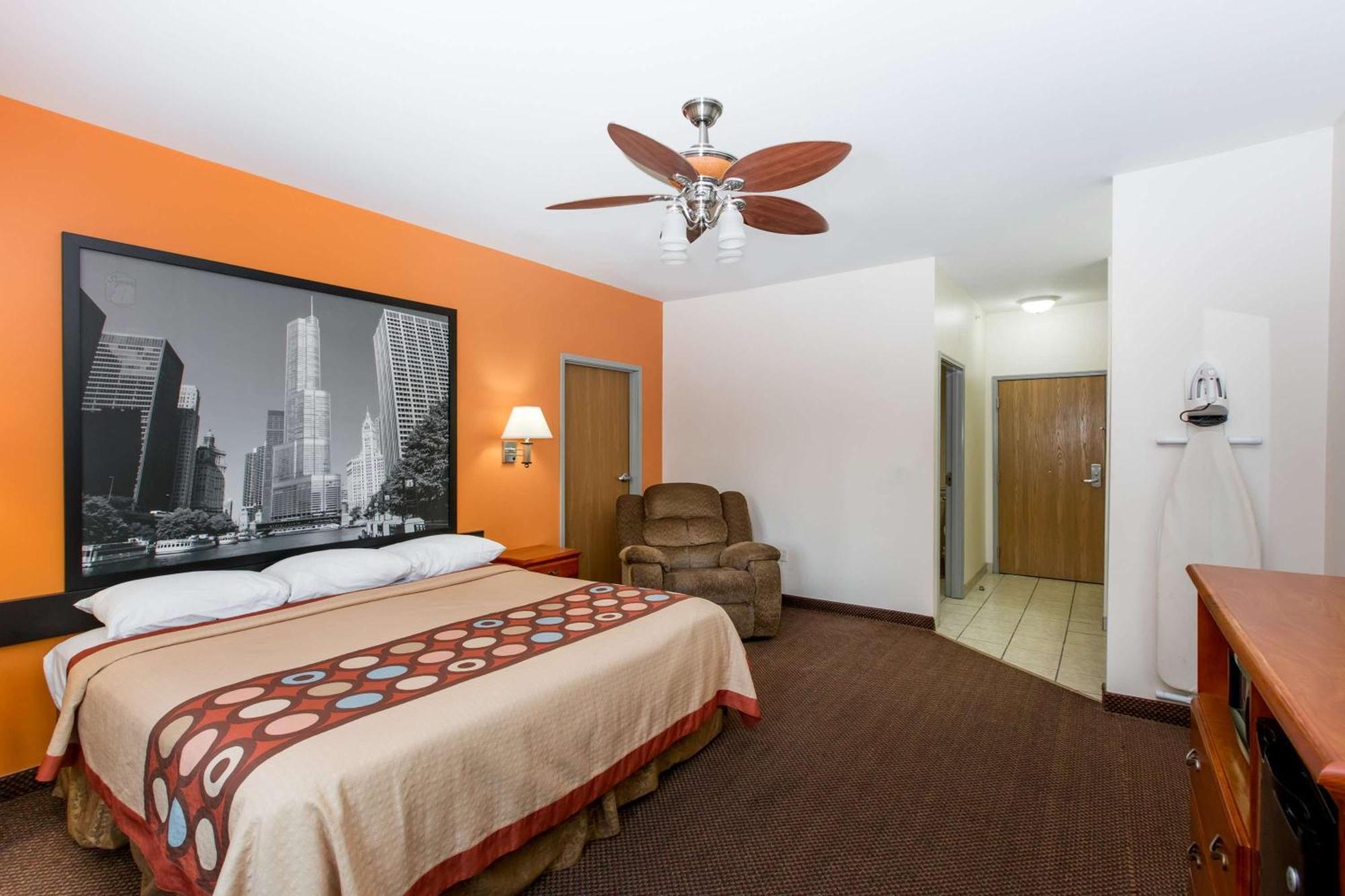 ซูเปอร์ 8 บาย วินด์แฮม ซาลินา Hotel ซาลีนา ภายนอก รูปภาพ